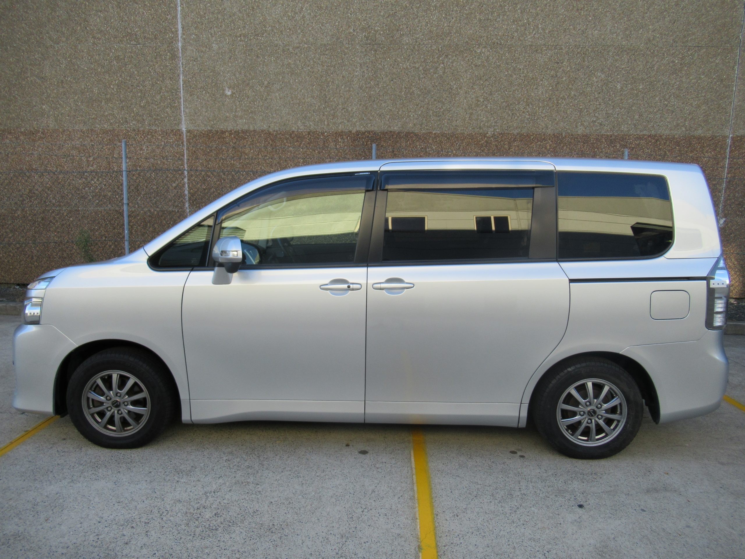 Toyota voxy welcab Toyota voxy welcab