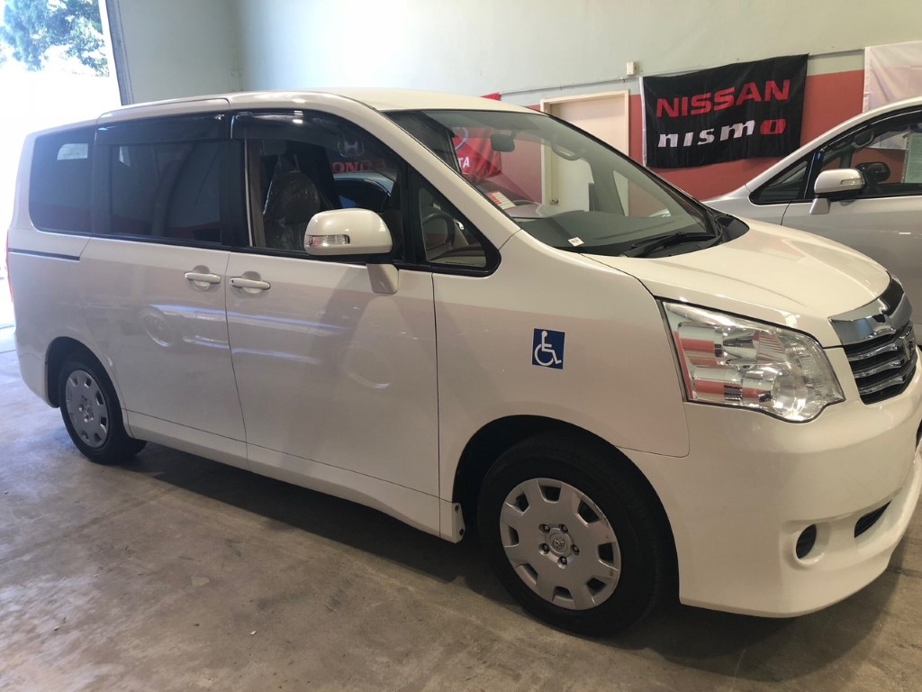 Welcab toyota noah