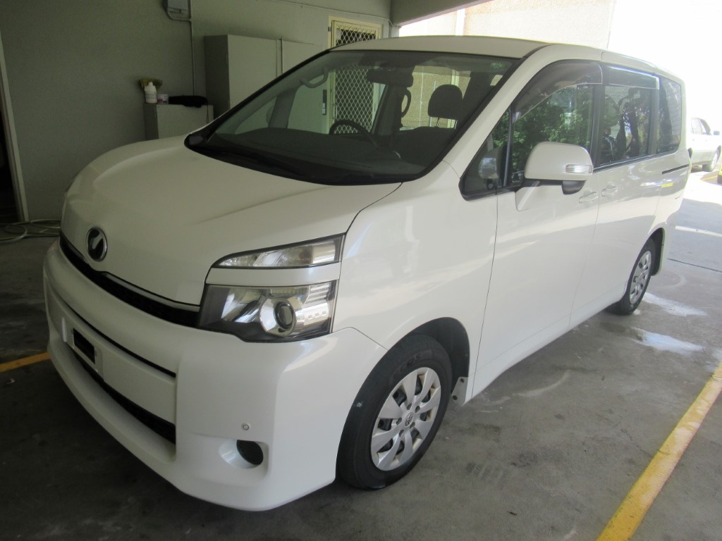 Toyota voxy welcab Toyota voxy welcab