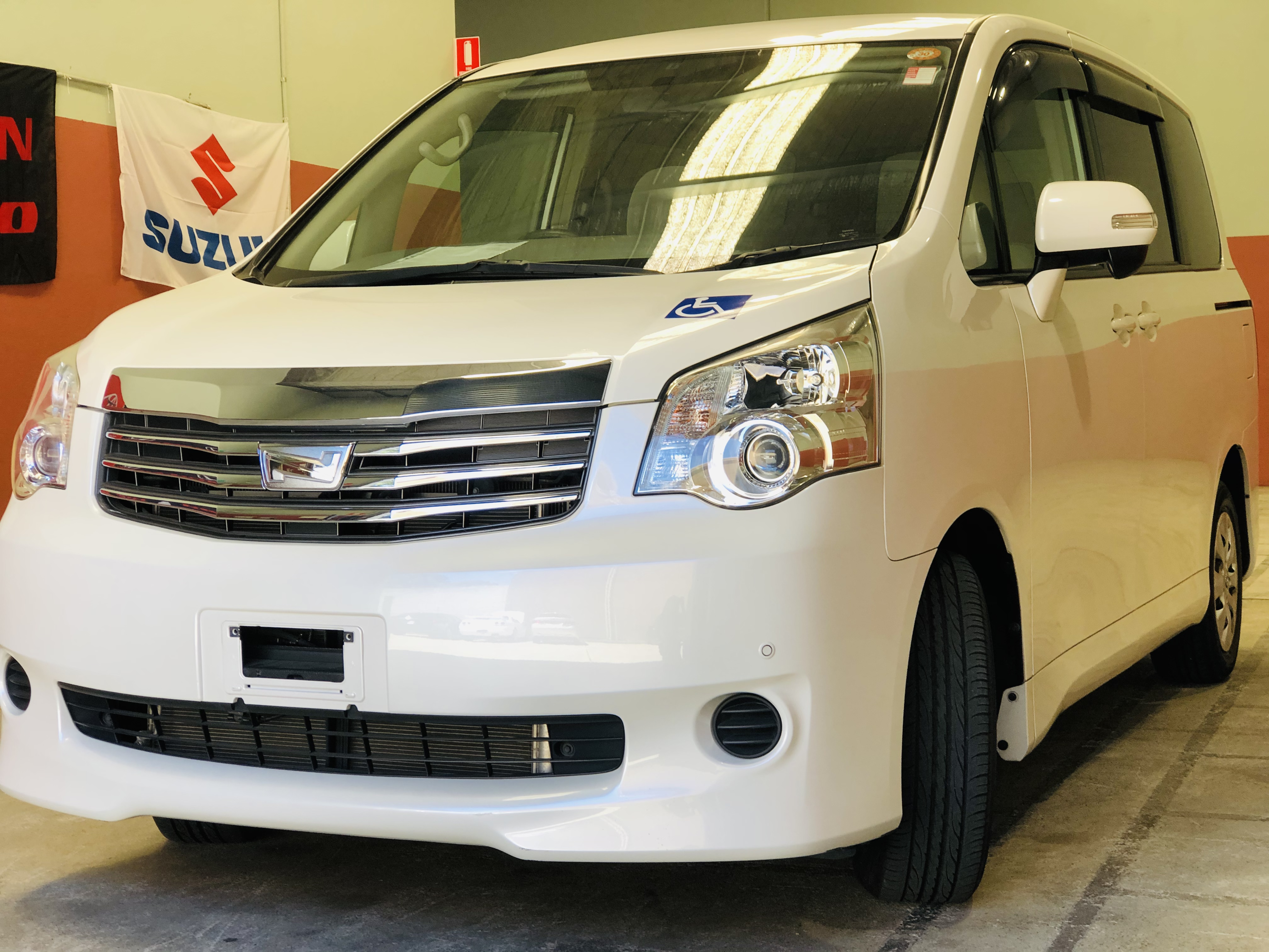 Welcab toyota noah