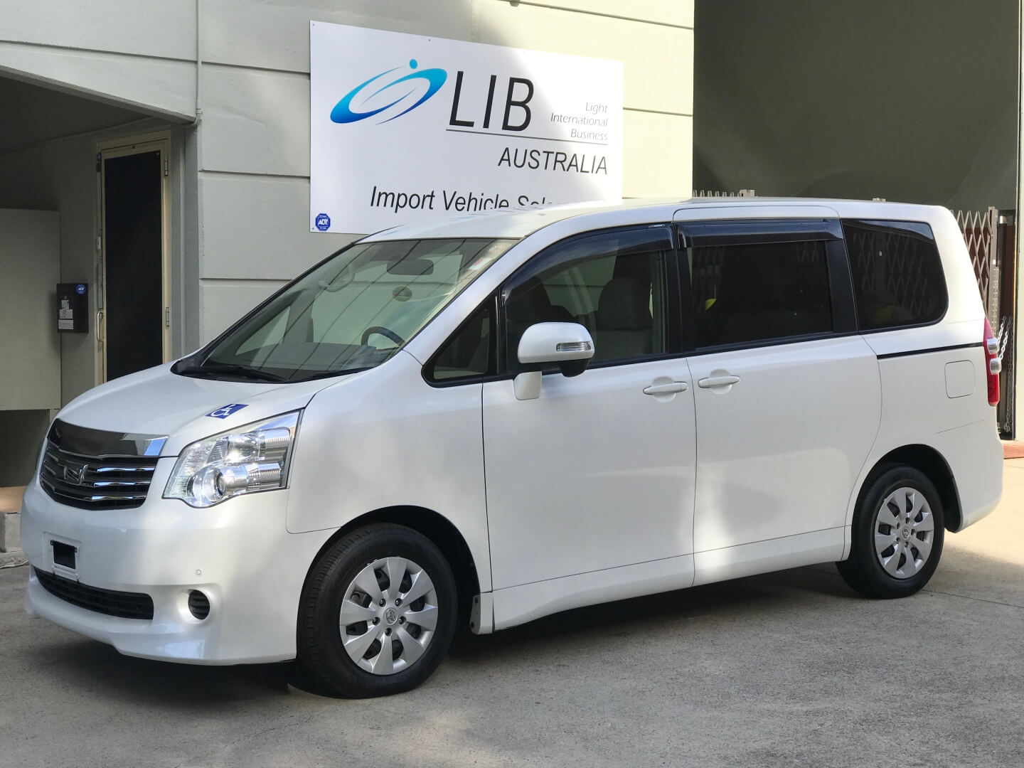 Welcab toyota noah