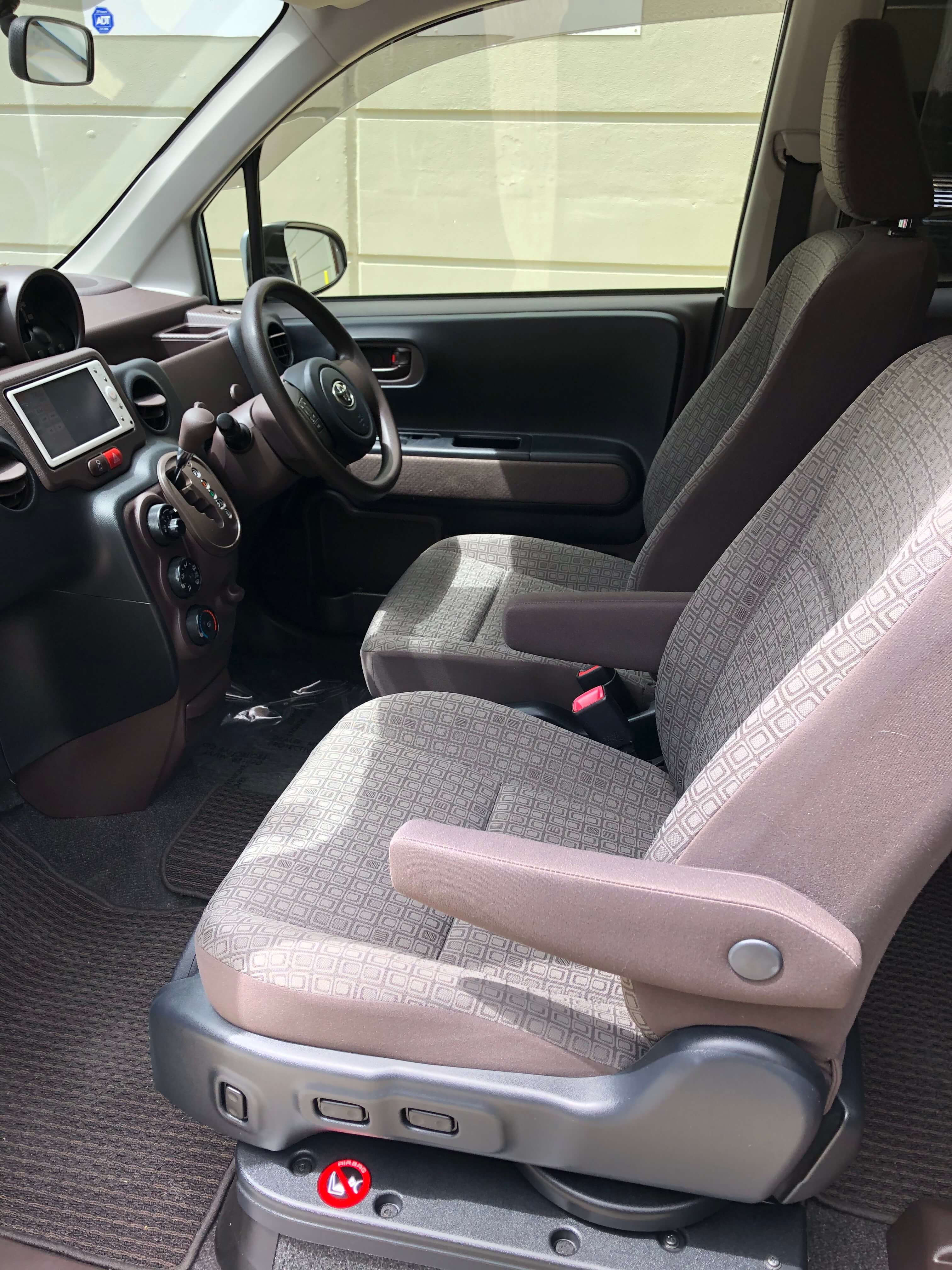 Toyota spade комплектации