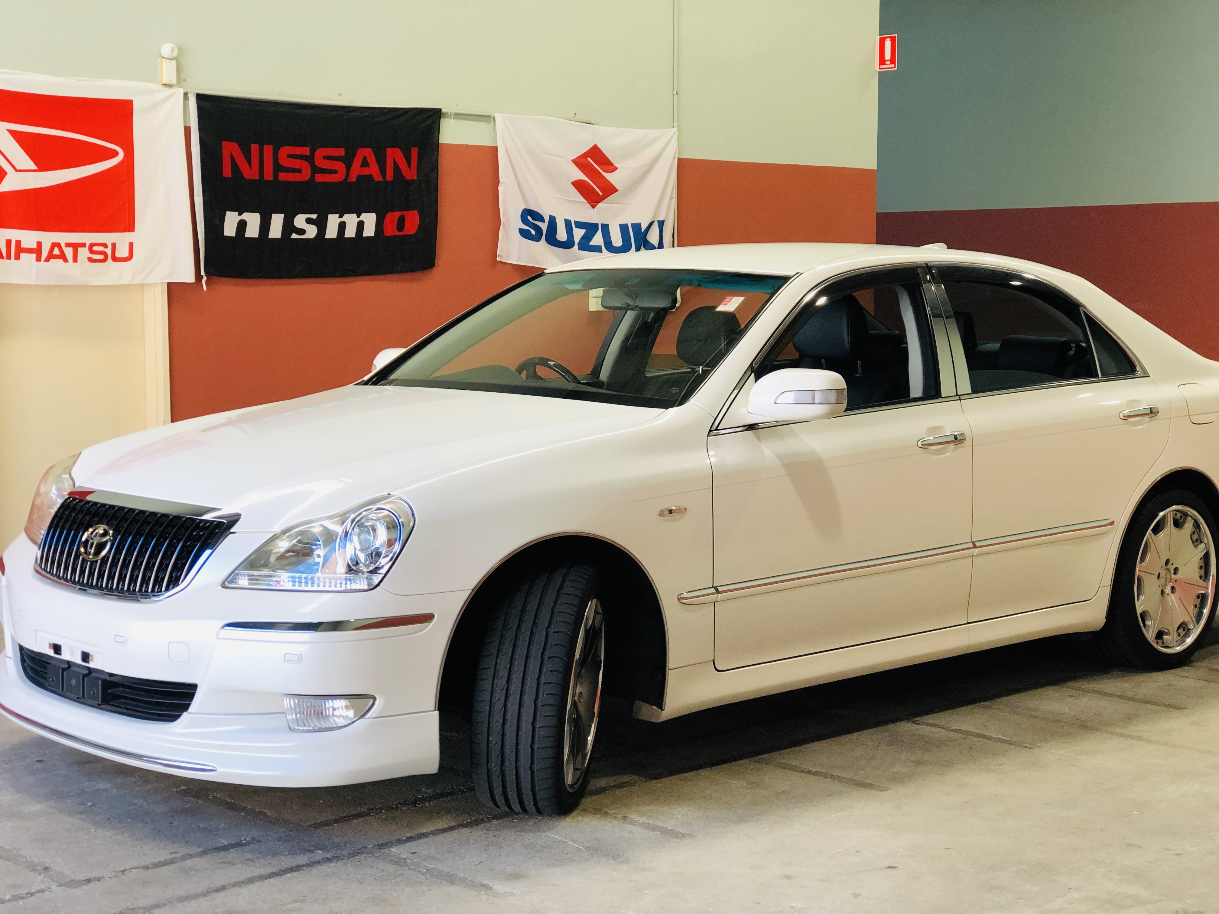 Toyota crown majesta s171