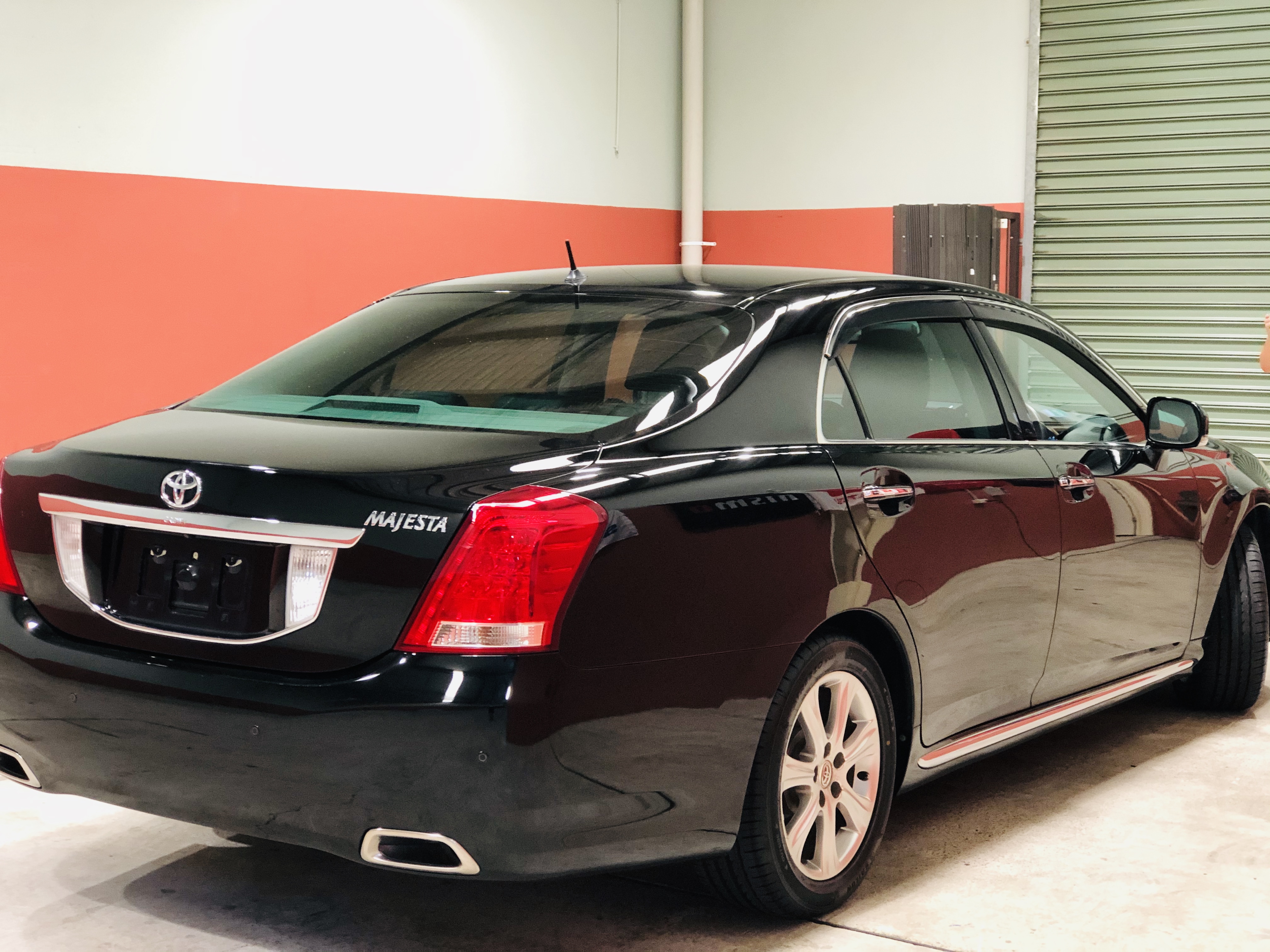Toyota crown majesta 2020