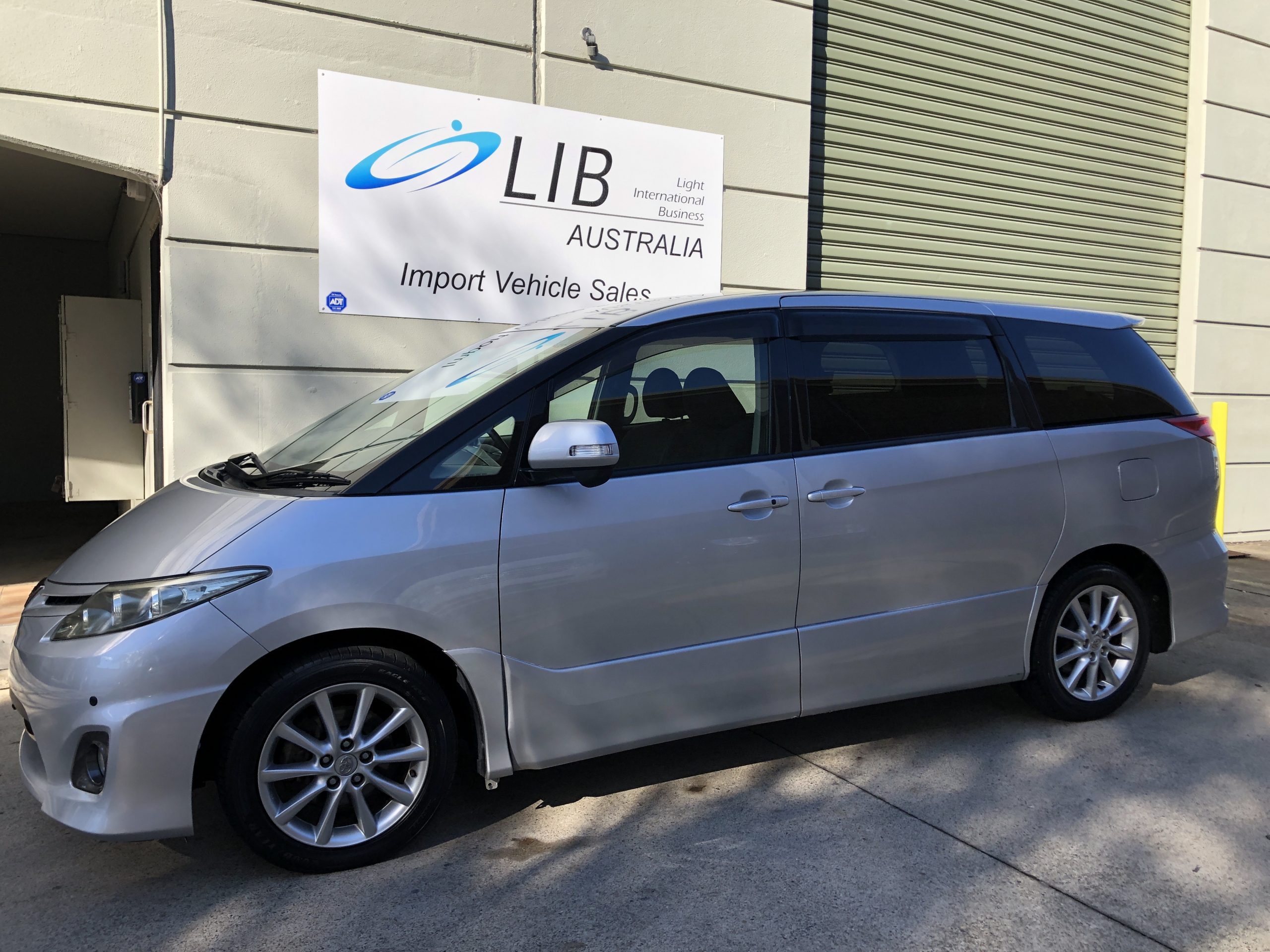 Toyota estima 2009